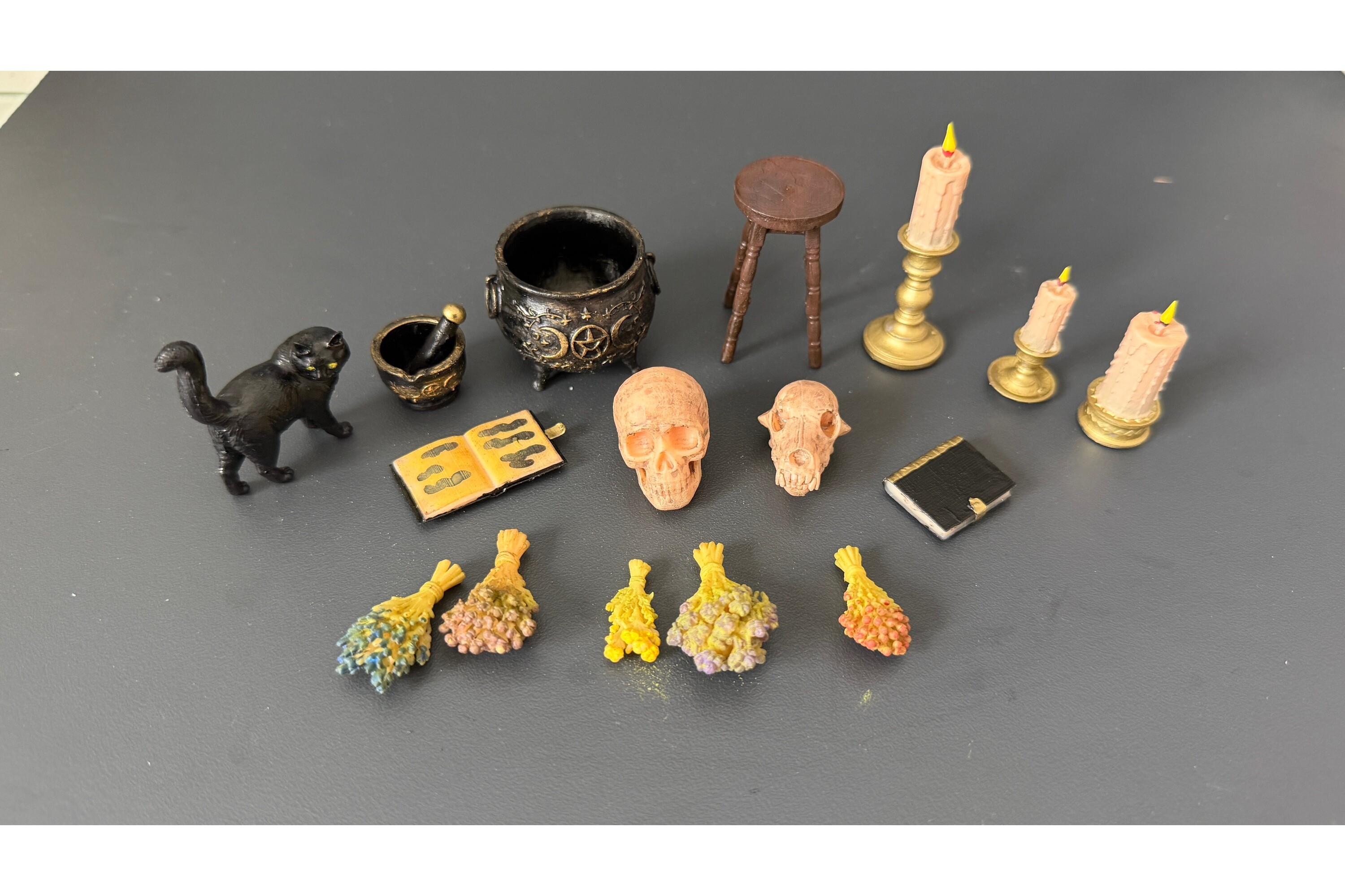 Mini Witchcraft Set for Dollhouse Magic - Image 2