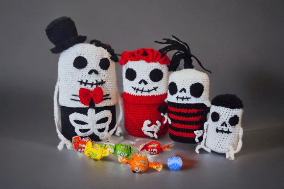 Halloween Crochet Skeleton Nesting Dolls