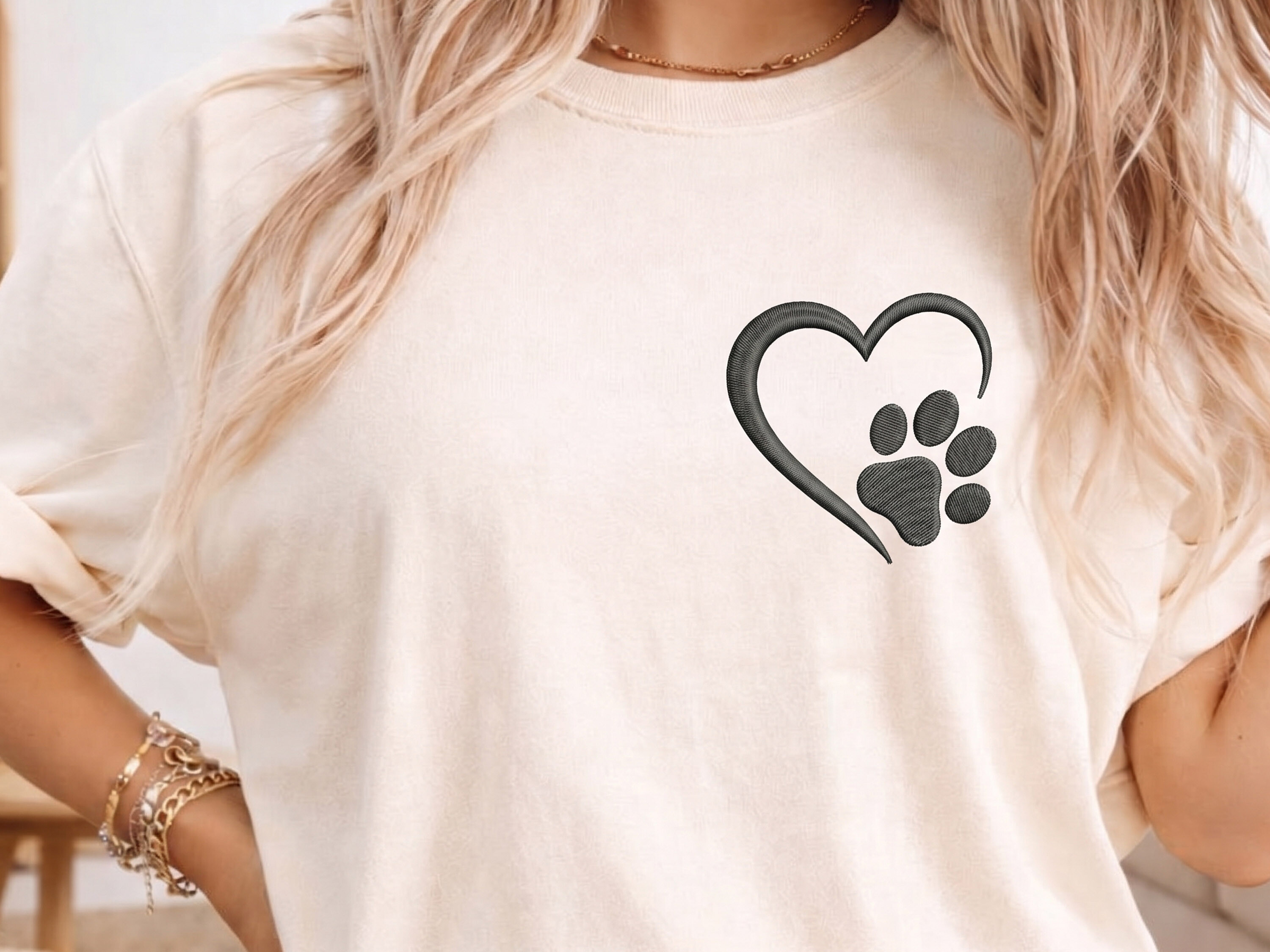 Paw with Heart Embroidery Design, 4 Size