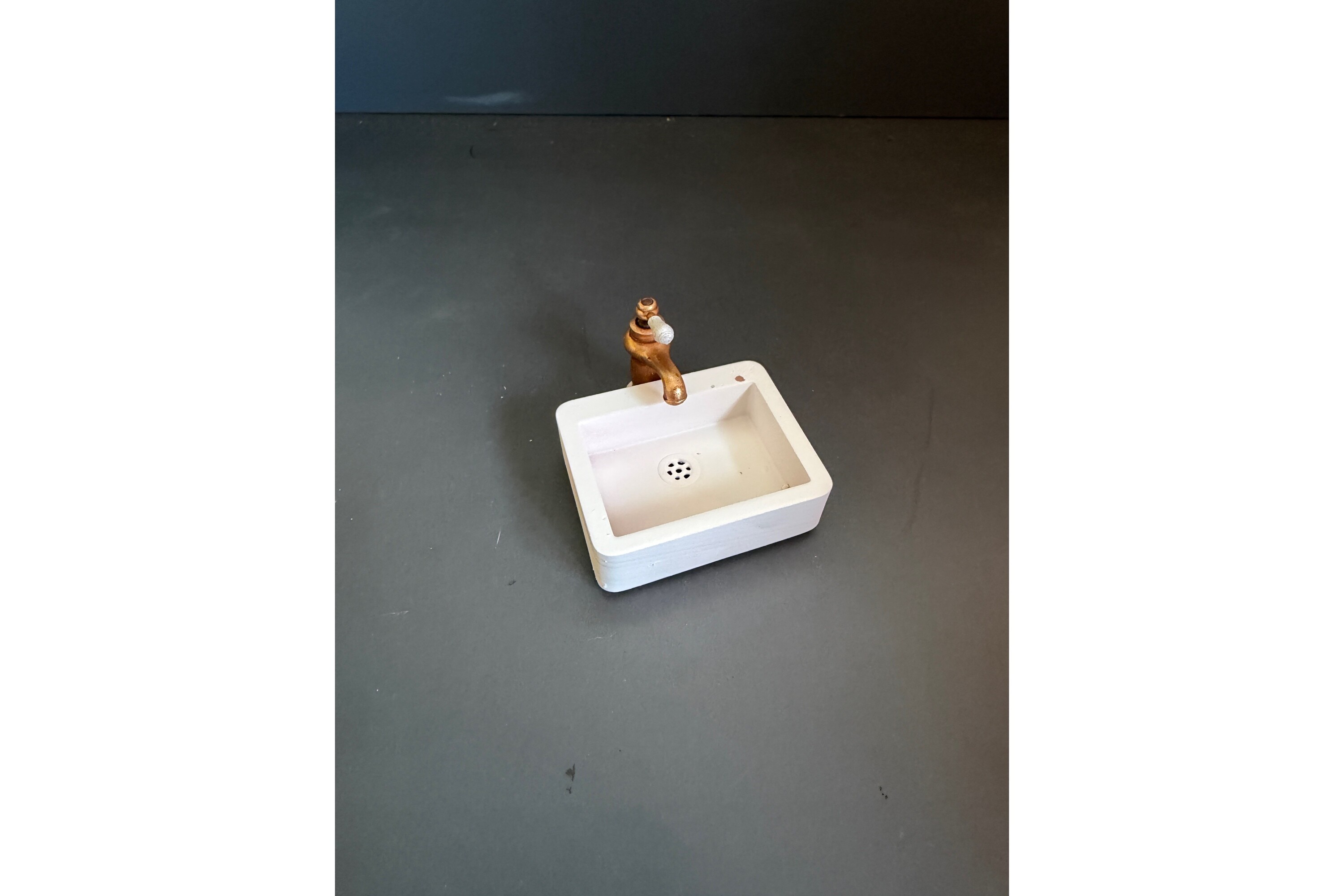 Vintage Dollhouse Sink and Faucet STL Files – 3D Printable Miniature - Image 4