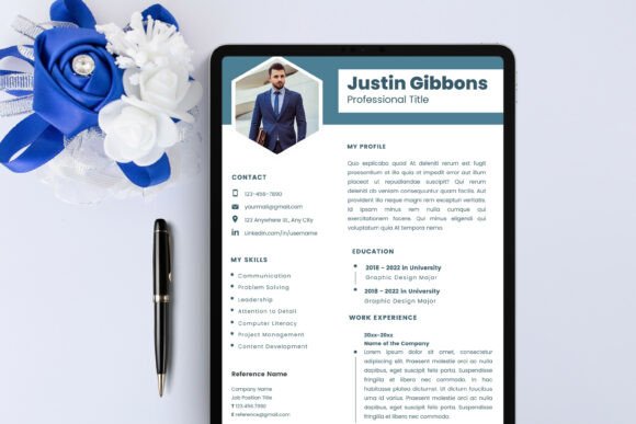 Stylish Canva resume template bundle with editable application documents