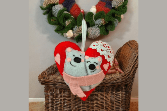 Felt Christmas Bears Heart Ornament